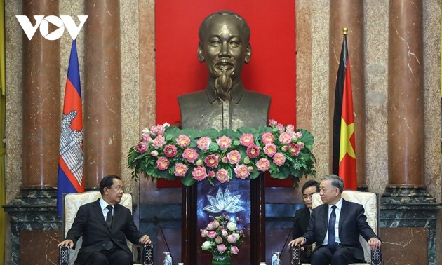 Le président du Sénat cambodgien Hun Sen reçu par Tô Lâm 