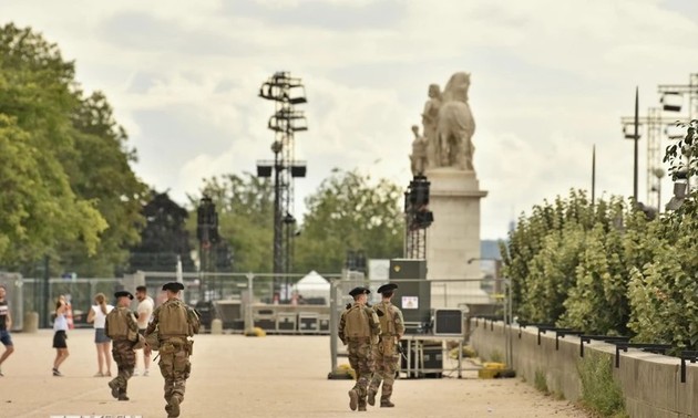 JO 2024: Paris renforce la sécurité de la cérémonie d'ouverture avec des technologies avancées