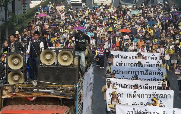 Таиланд: DSI предложил Угловному суду страны выдать ордер на арест лидеров демонстраций