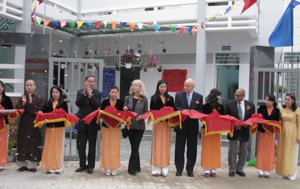 В Центральном Вьетнаме открылся первый центр разотравления для жертв «эйджент-оранж»