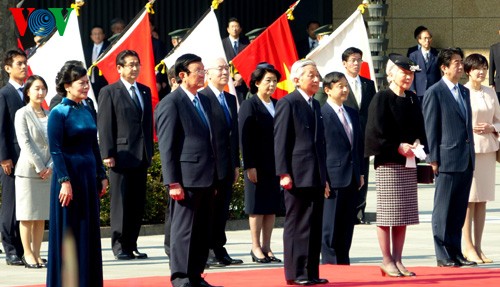 Президент СРВ Чыонг Тан Шанг встретился с императором Японии