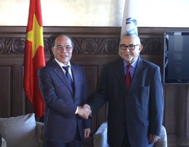 Спикер вьетнамского парламента встретился с председателем Межпарламентского союза