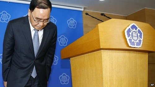 Премьер-министр Республики Корея подал в отставку из-за аварии парома