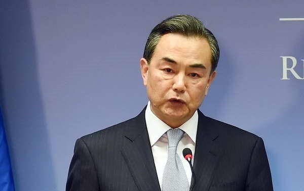 Министр иностранных дел КНР посещает Республику Корея