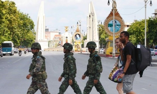 Военное правительство Таиланда опубликовало трехэтапный план примирения