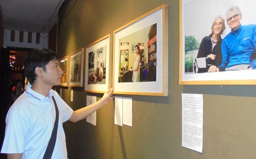 В Ханое открылась выставка портретов ханойцев