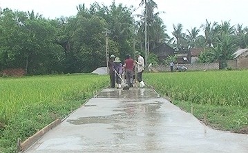 Крестьяне отдают часть своей земли для строительства новой деревни