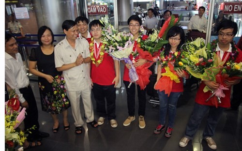 Вьетнамские школьники достигли больших успехов на 25-й международной Олимпиаде по биологии