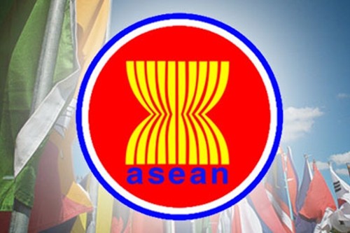 Бороться за АСЕАН, играющую более огромную роль на международной арене