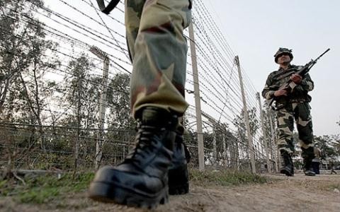 На индо-пакистанской границе в Кашмире произошла перестрелка