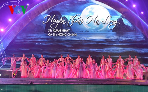 Во Вьетнаме отмечают 20-летия со дня признания залива Халонг объектом Всемирного наследия