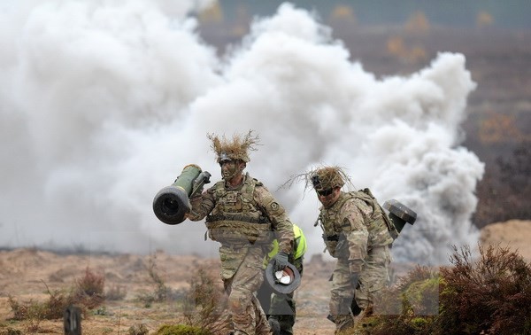 Власти США предложили Конгрессу рассмотреть возможность участия пехотинцев в борьбе против ИГ