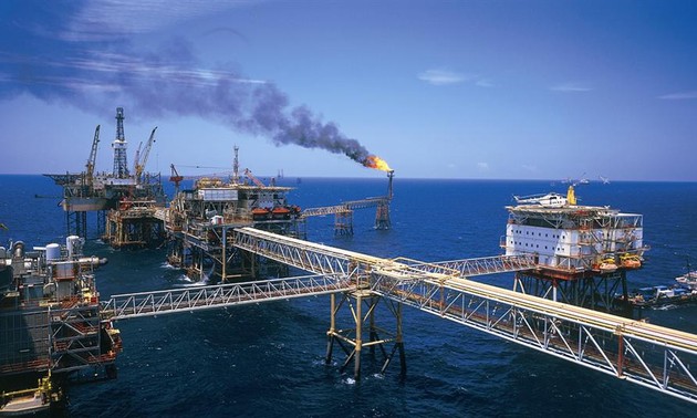 ПетроВьетнам досрочно выполнил план добычи нефти и газа на 2014 год