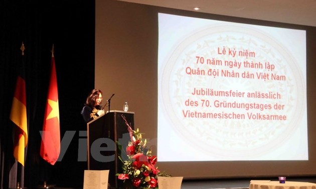 В Германии отметили 70-летие со дня создания Вьетнамской народной армии