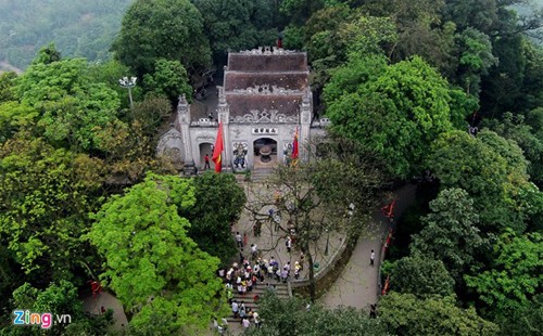 Храмовый комплекс королей Хунгов с высоты птичьего полета