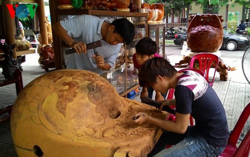 Научный семинар «Впечатление о Хюэ: вьетнамский колорит традиционных ремесленных изделий»