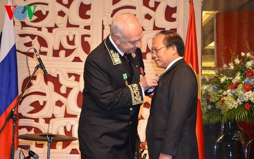 Министр культуры Вьетнама награжден российским Орденом Дружбы