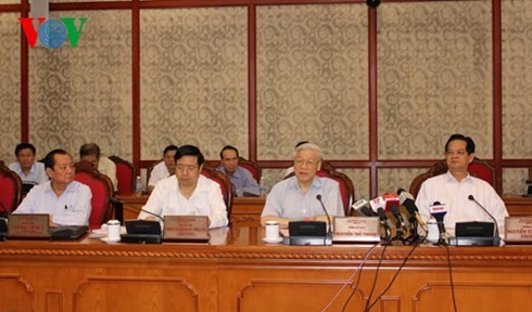 Политбюро ЦК КПВ высказало мнения по подготовке к 16-му съезду парткома г.Ханоя
