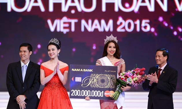 «Мисс Вселенной Вьетнама-2015» стала красавица из Хайфона