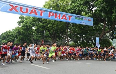 Более 1300 человек приняли участие в финале 42-го марафона в Ханое