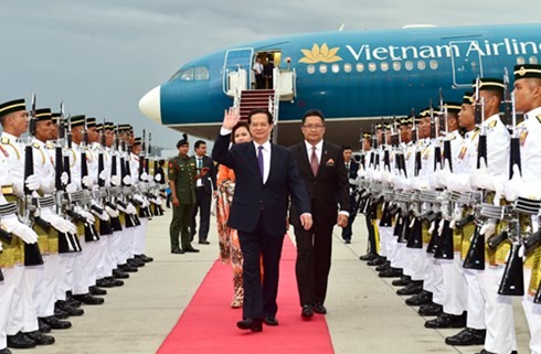 Премьер-министр Вьетнама Нгуен Тан Зунг прибыл в Куала-Лумпур