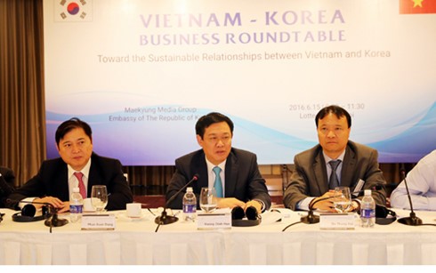 Вьетнам поощряет южнокорейские предприятия на инвестиции во все области страны