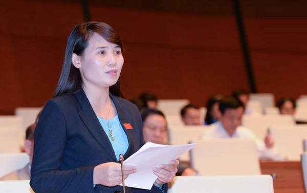 Парламент Вьетнама обсудил доклады Правительства страны