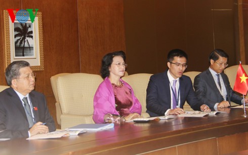 Нгуен Тхи Ким Нган встретилась с министром, госсекретарем ОАЭ по вопросам толерантности