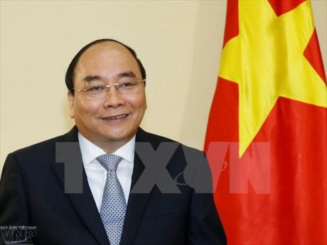 Нгуен Суан Фук возглавляет вьетнамскую делегацию на ВЭФ по АСЕАН