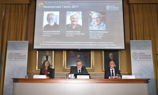 Нобелевскую премию по химии 2017 года вручат за визуализацию биомолекул