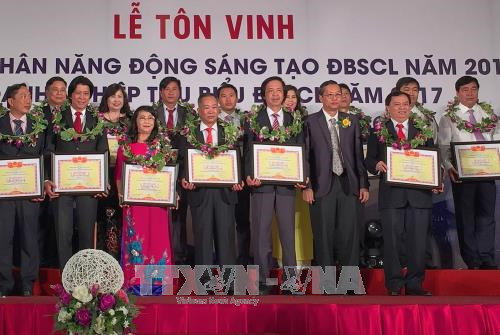 Во Вьетнаме названы лучшие бизнесмены и предприятия дельты реки Меконг