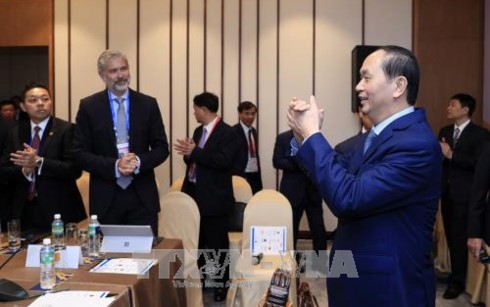 Президент Вьетнама встретился с представителями крупных предприятий США