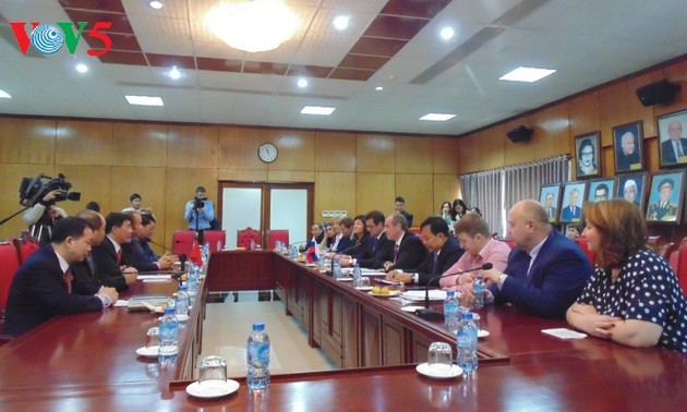 Руководство Общества вьетнамо-российской дружбы встретилось с губернатором Иркутской области