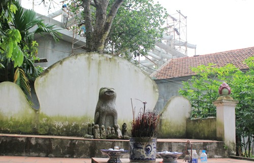 Деревня Дитьви и её традиция поклонения каменной собаке