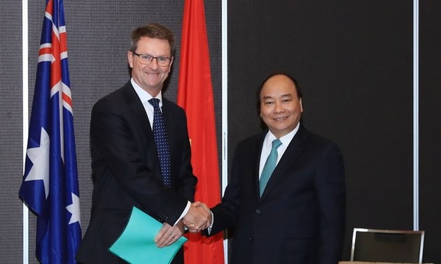 Нгуен Суан Фук принял руководителей авcтралийских компаний, инвестирущих во Вьетнам