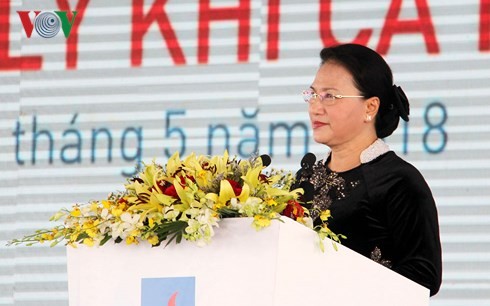 Нгуен Тхи Ким Нган приняла участие в церемонии открытия завода по переработке газа «Камау»