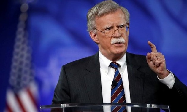 Болтон: США не ставят целью свержение режима в Иране