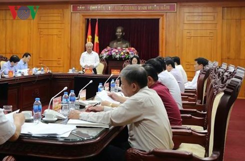 Центральный комитет по борьбе с коррупцией провел рабочую встречу с бюро парткома провинции Лангшон