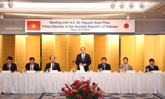 Нгуен Суан Фук принял участие в беседе с представителями деловых кругов Японии
