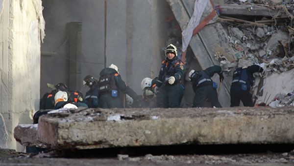 Число погибших при обрушении дома в Магнитогорске достигло 28 человек