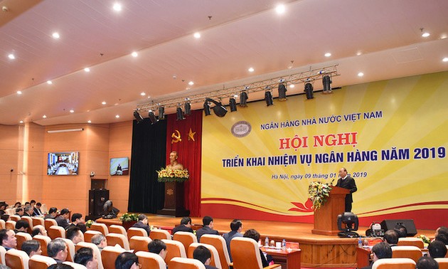 Премьер Вьетнама поставил перед банковским сектором страны задачи на 2019 год