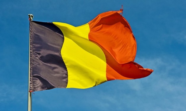 Высшее руководство Вьетнама поздравило бельгийских коллег с Национальным днём страны