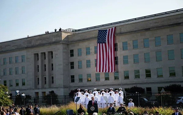 В США почтили память погибших в терактах 11 сентября