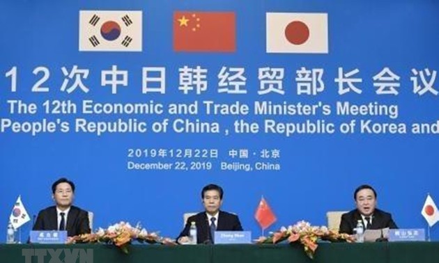 Китай, Япония и Южная Корея договорились ускорить переговоры о свободной торговле