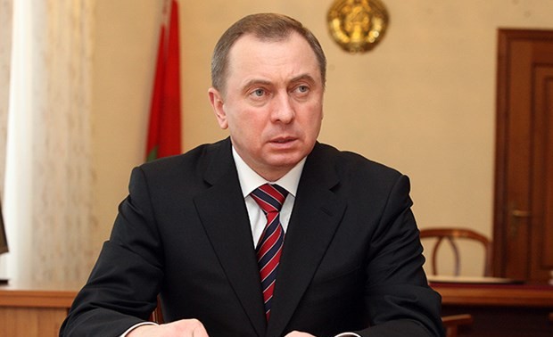 Глава МИД Беларуси заявил, что западные соседи пытаются ввергнуть страну в хаос