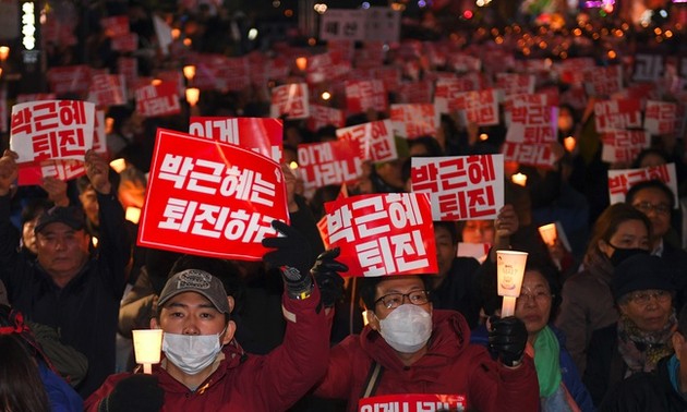 République de Corée: manifestation pour la démission de la présidente