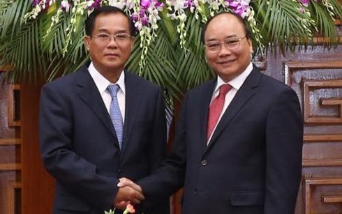 Nguyen Xuan Phuc : le Vietnam souhaite investir plus au Laos