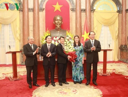 Tran Dai Quang rencontre les professeurs nouvellement nommés
