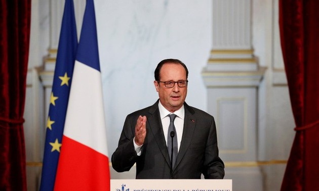  Hollande, Renzi et Merkel affirment leur volonté de travailler avec Washington