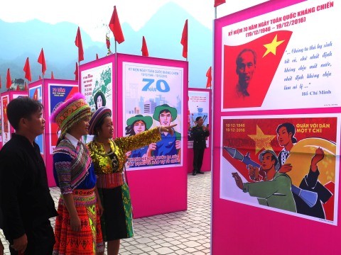 Vernissage de l’exposition nationale des affiches de propagande